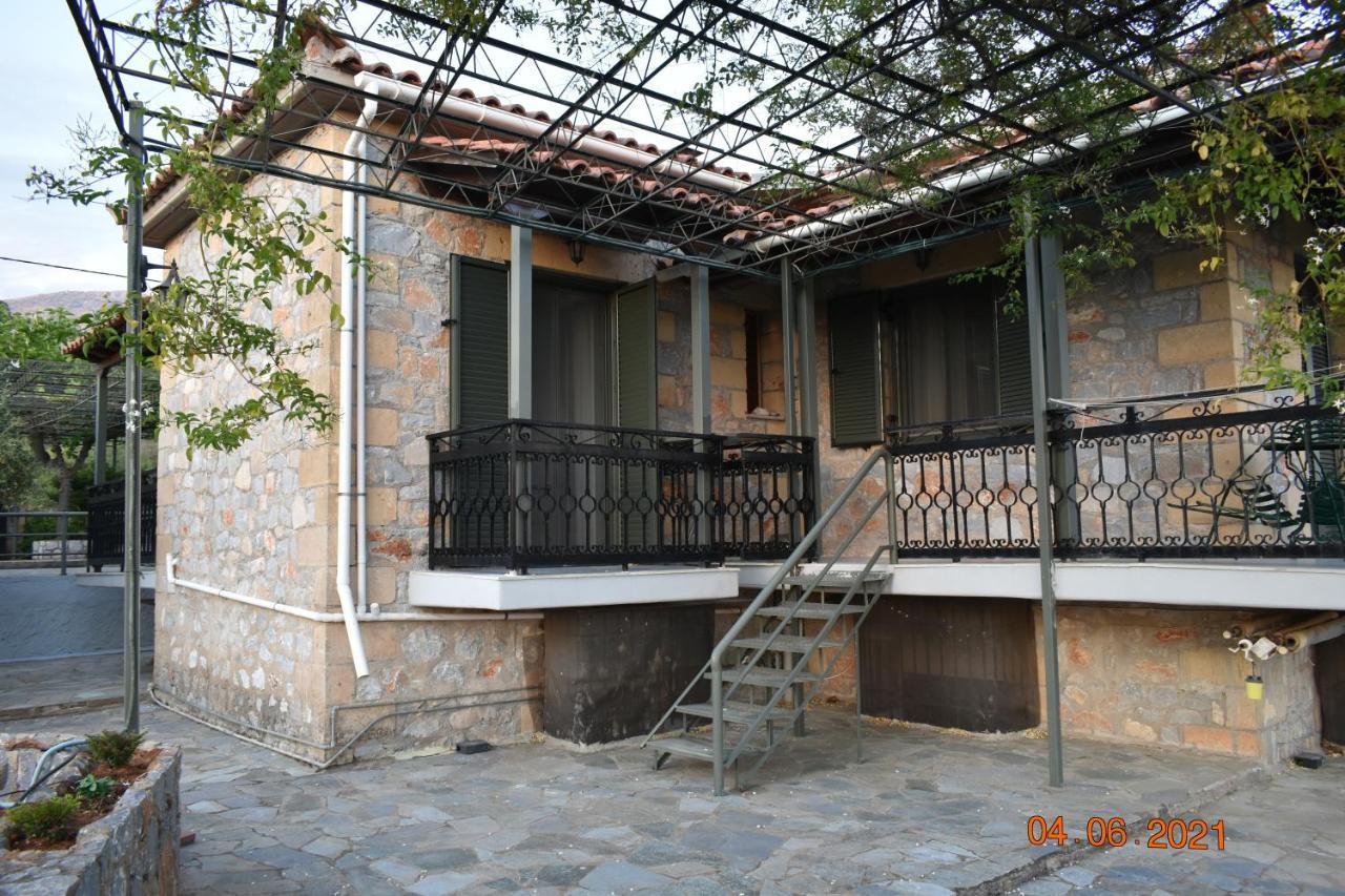 Ouranias Studios Kardamíli Kültér fotó