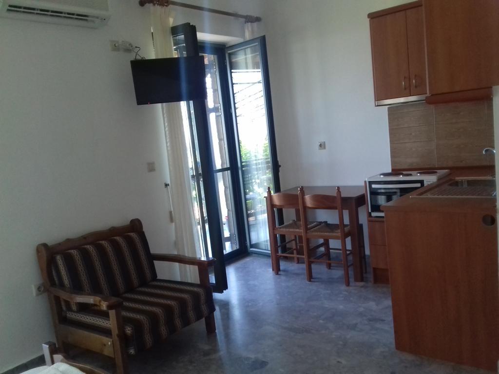 Ouranias Studios Kardamíli Kültér fotó